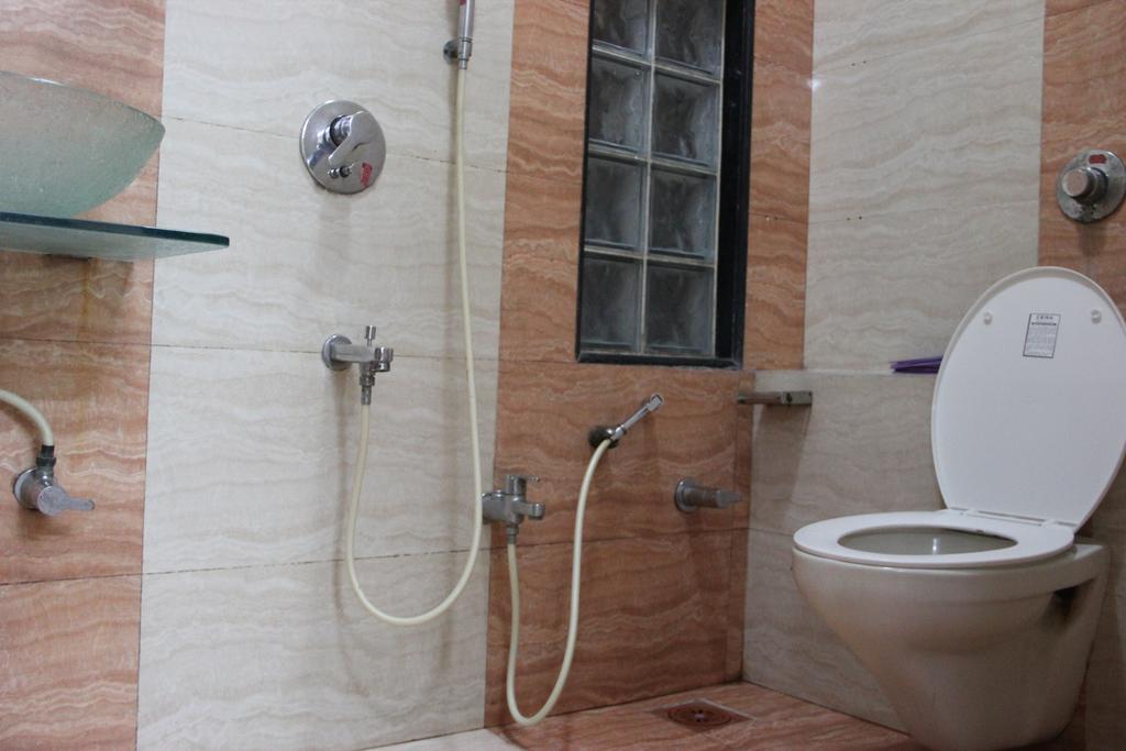 Sohum Habitat Goregaon Exhibition Centre Hotel Bombay Exterior foto