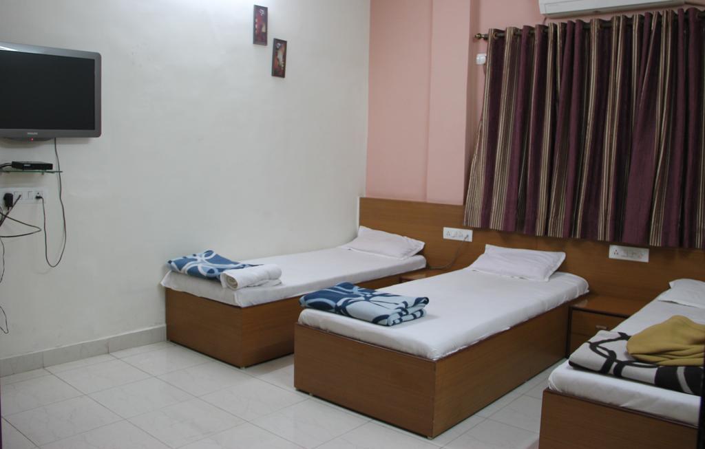 Sohum Habitat Goregaon Exhibition Centre Hotel Bombay Exterior foto