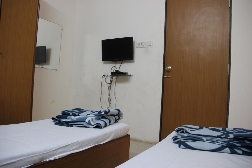 Sohum Habitat Goregaon Exhibition Centre Hotel Bombay Exterior foto